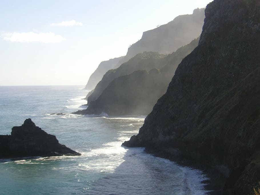 body of water near rock formations, Cliffs, Sea, Ocean, Madeira HD wallpaper
