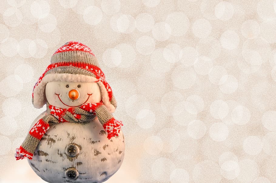 white and red snowman wearing knit hat and scarf figurine, snow man HD wallpaper