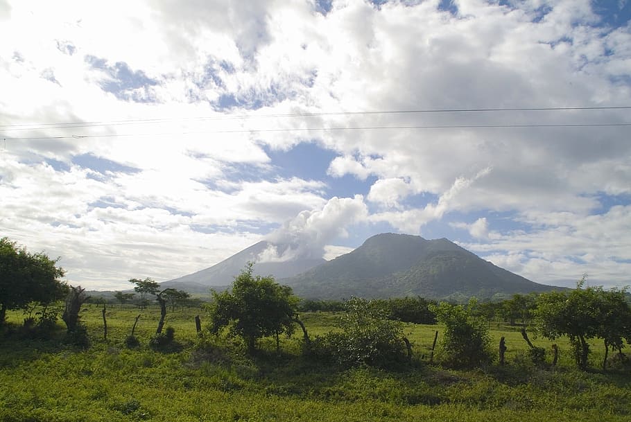 green mountain under cloudy sky, Nicaragua, Clouds, Landscape HD wallpaper