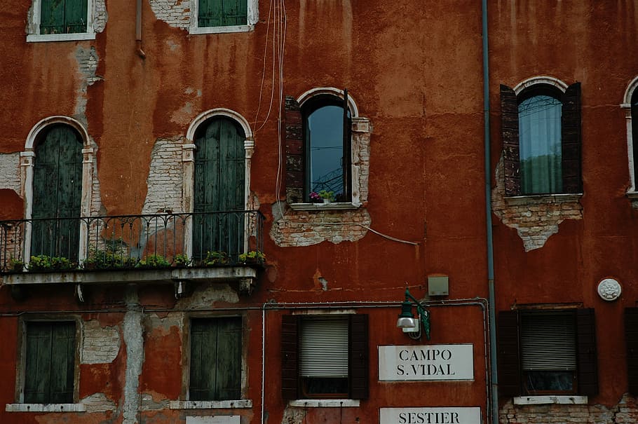 Campo S. Vidal sign, orange concrete building, architecture, wall HD wallpaper