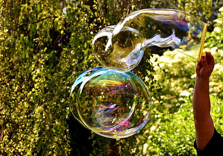 Soap Bubbles, Huge, large, make soap bubbles, wabbelig, iridescent HD wallpaper