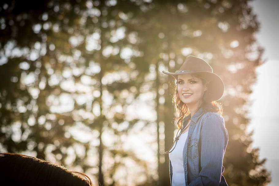 model 4, woman wearing cowboy hat, tree, woodland, forest, sunlight HD wallpaper