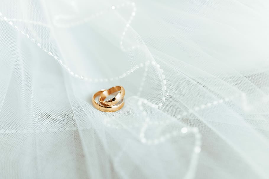 Preparations to a wedding, white, golden, diamond, dress, earrings, HD wallpaper