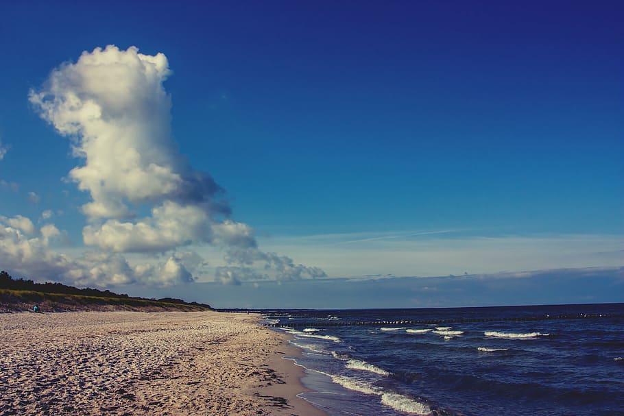 seashore under blue sky, nature, landscape, clouds, beach, ocean HD wallpaper