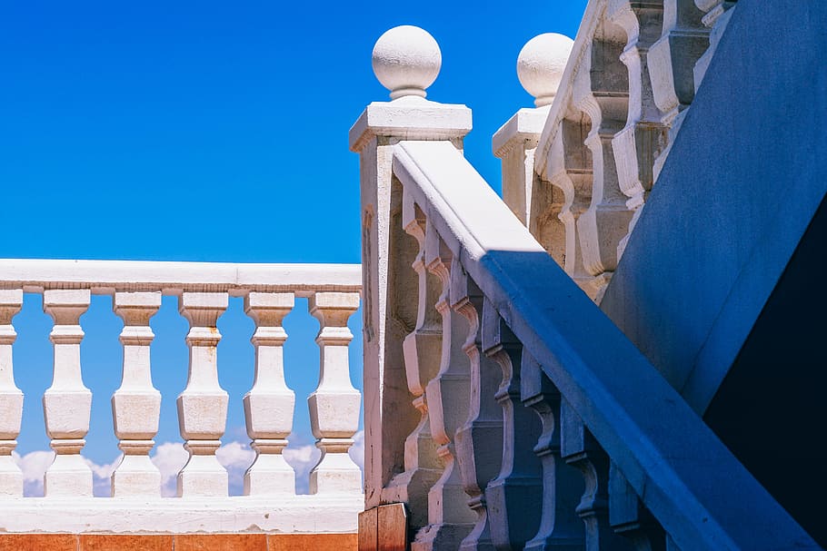 white baluster under blue sky, architecture, art, banister, building, HD wallpaper