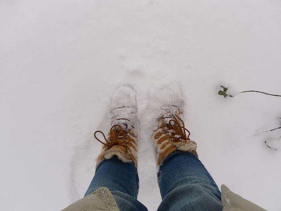 snow, winter, ugg, low section, human leg, shoe, personal perspective HD wallpaper