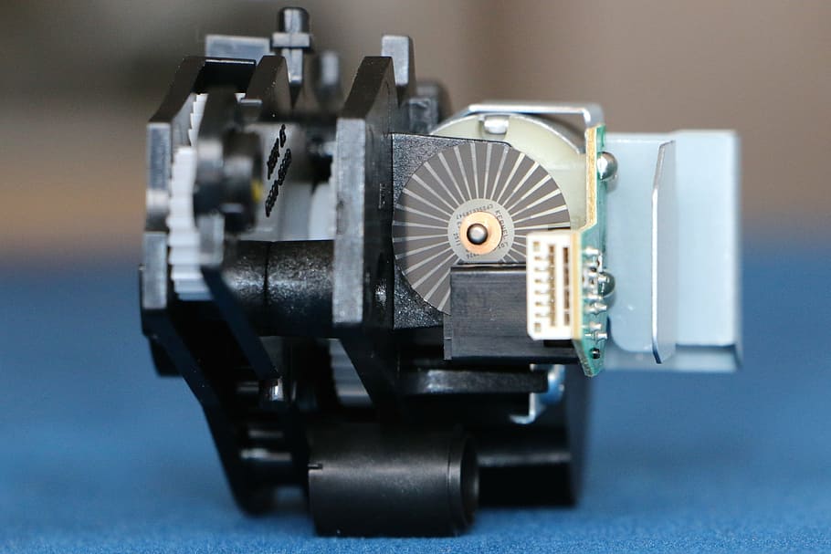 small mechanics, section wheel, technology, miniature, indoors HD wallpaper