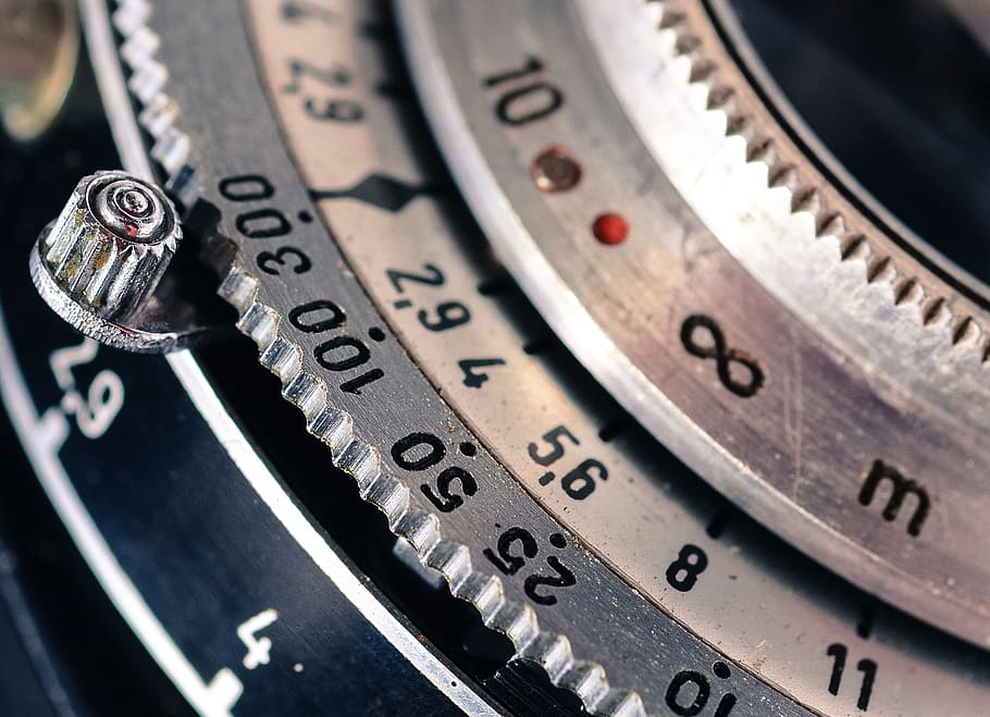 close-up photography grey metal gear, infinity, precision, aperture HD wallpaper