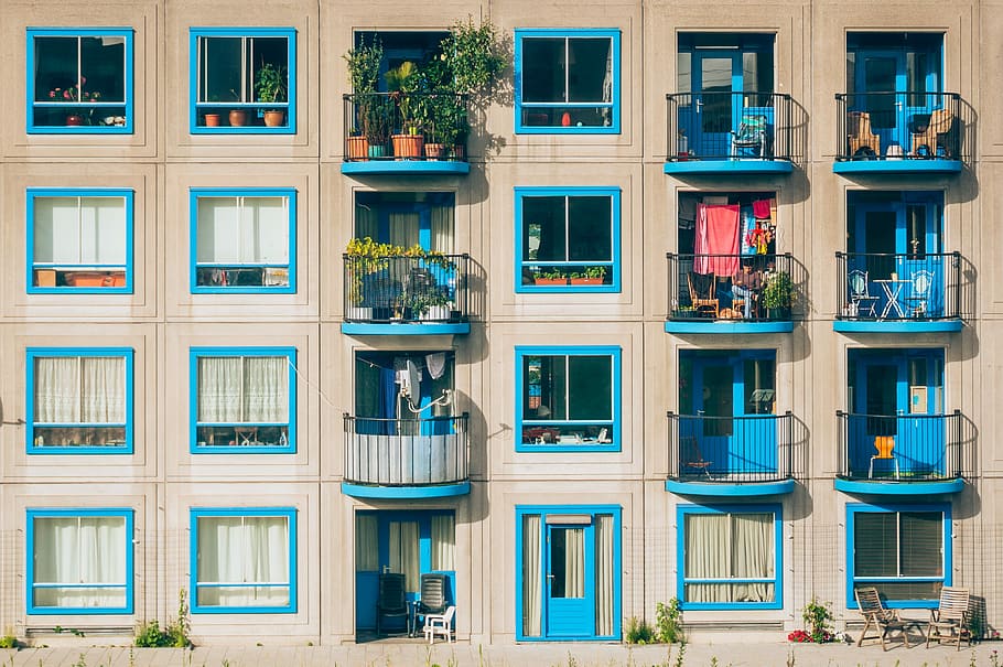 brown and blue Building with patios, window, architecture, building Exterior HD wallpaper