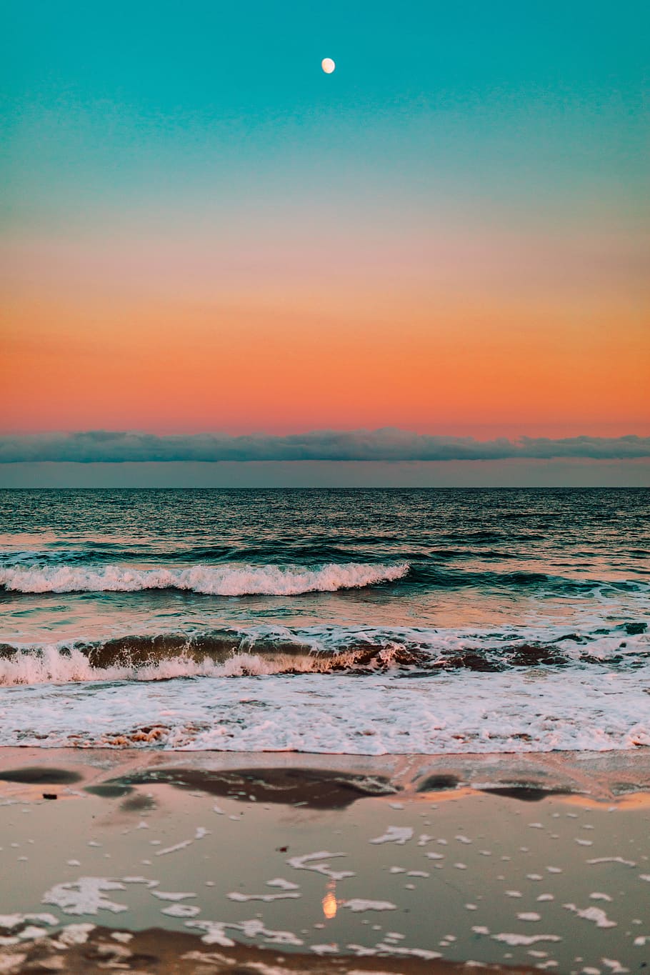 ocean water during golden hour, body of water during sunset, dusk HD wallpaper