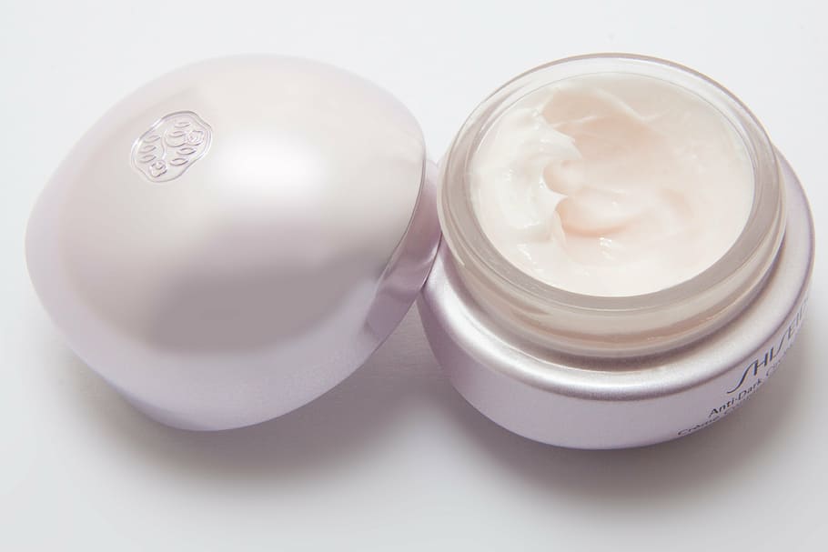 white plastic container, cream, skin care, cream colors, eye cream
