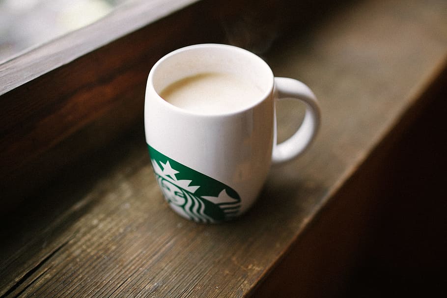 photo of white Starbucks mug on brown wooden surface, white ceramic starbucks mug on top of brown wooden surface, HD wallpaper