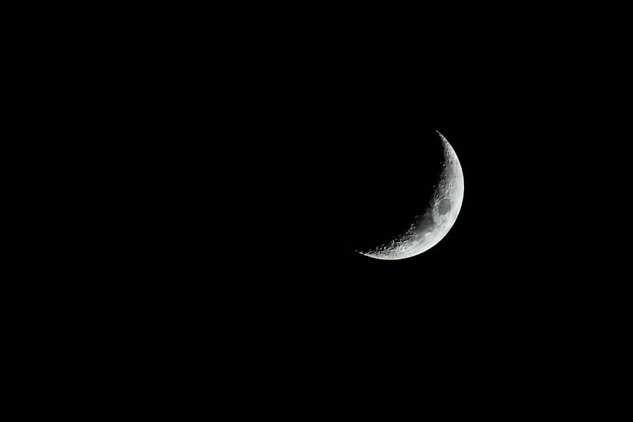 crescent moon, dark, moonlight, night, astronomy, moon Surface HD wallpaper