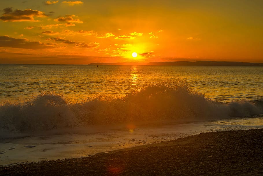calm sea during golden hour, sunset, horizon, wave, nature HD wallpaper
