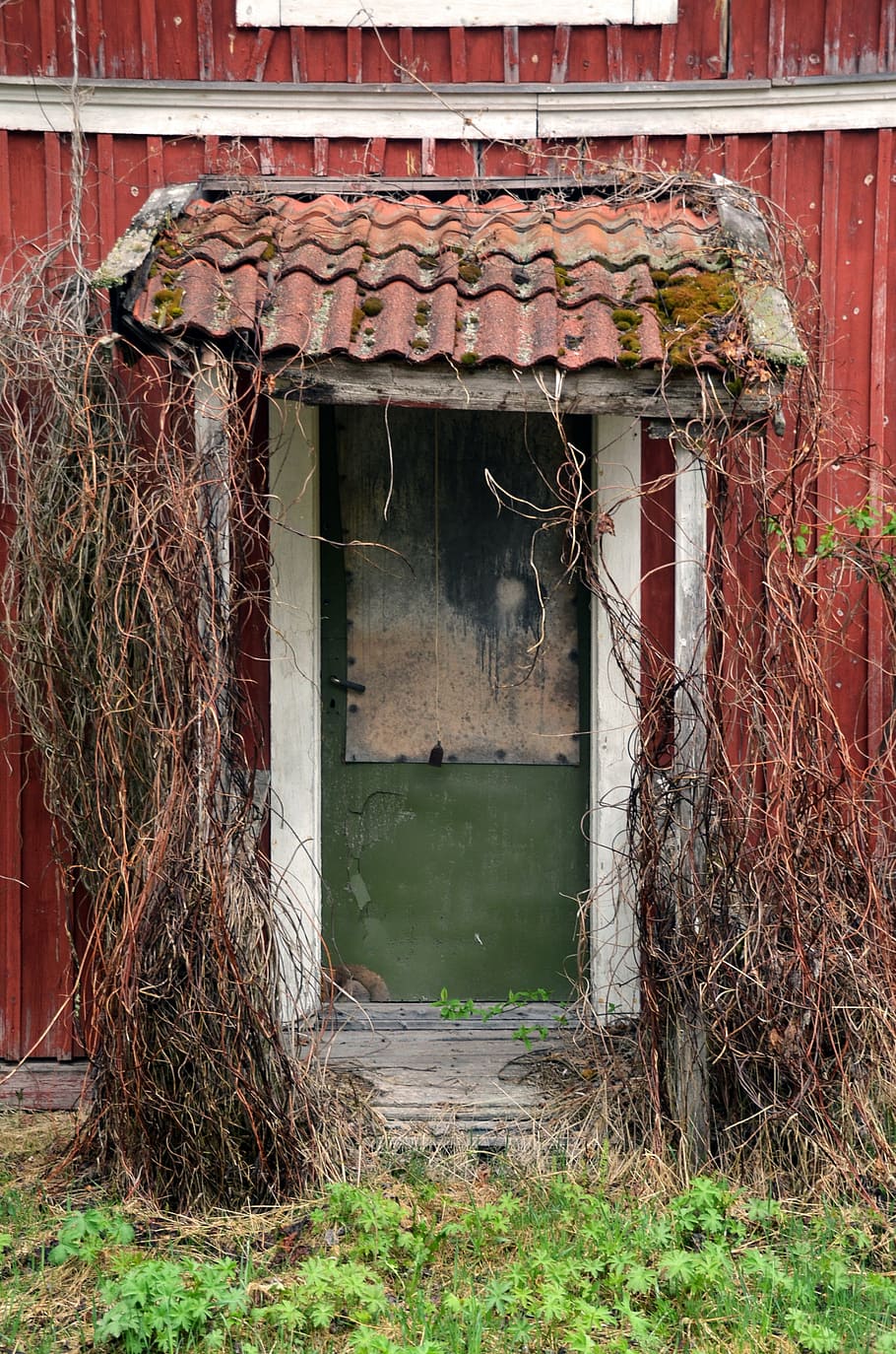 old, door, red, summer, antique, house, abandoned, building HD wallpaper