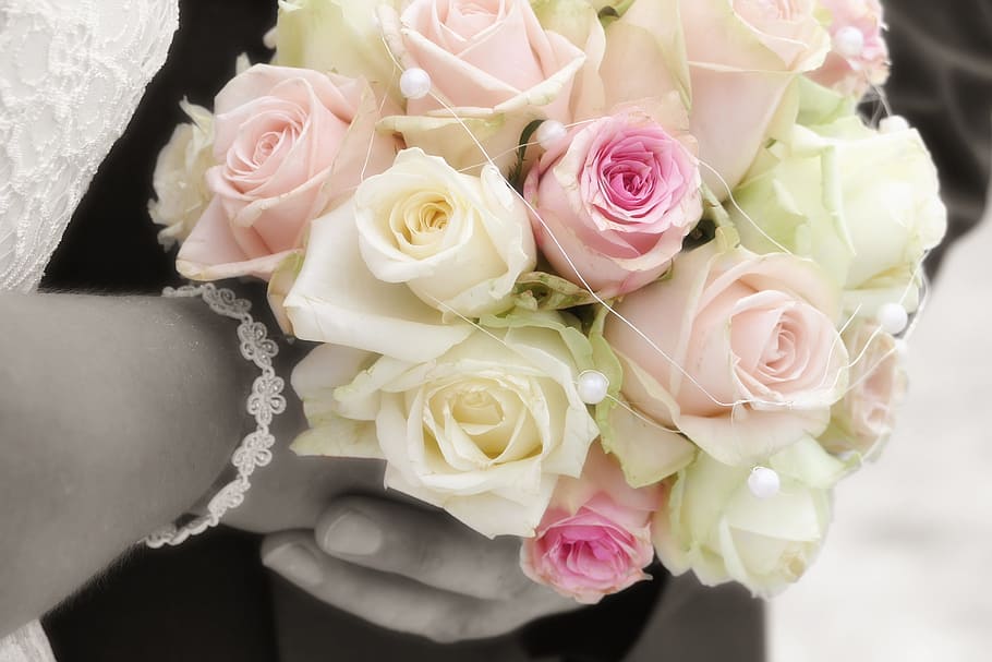 wedding, bride and groom, bridal bouquet, love, romance, roses, HD wallpaper