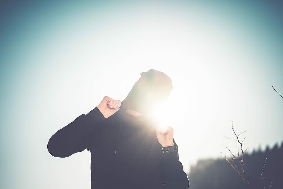 Man Hiding Himself Under His Beanie Cap, angry, cloudless, fun, HD wallpaper