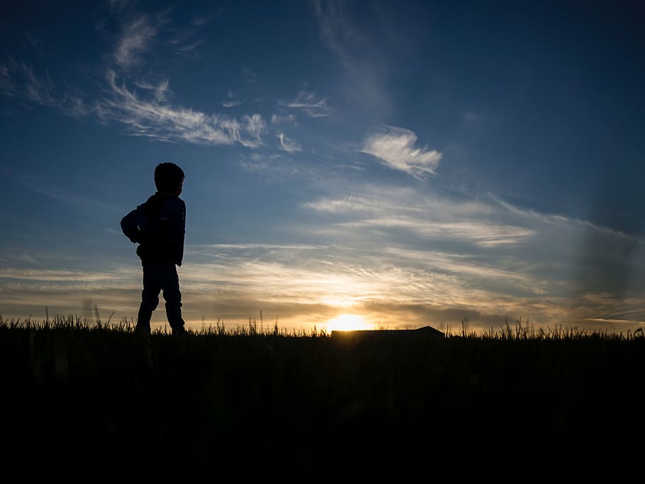 silhouette of boy during golden hour, people, kid, standing, alone, HD wallpaper
