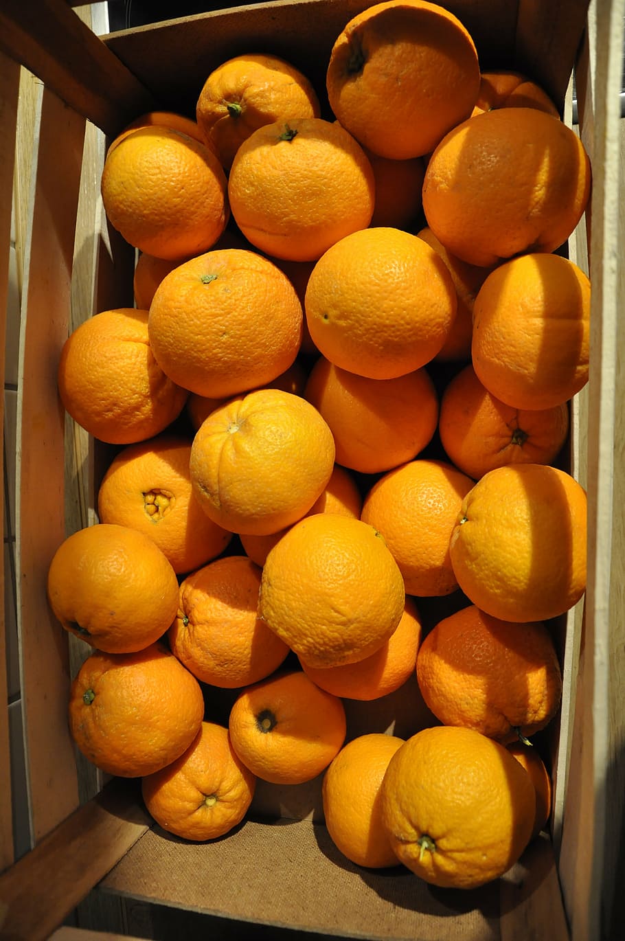 oranges, orange box, navel oranges, citrus fruit, food, healthy eating HD wallpaper