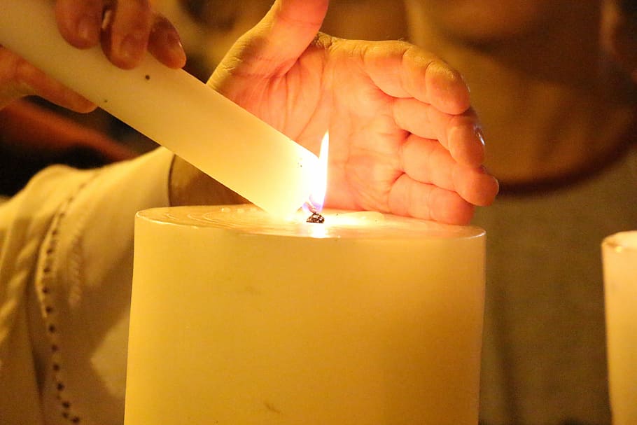 Light, Candle, Flame, Burning, Yellow, religion, peace, spirituality HD wallpaper