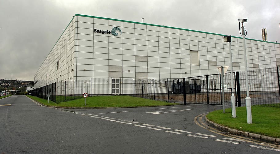 Seagate production facility in Derry, Ireland, building, photos HD wallpaper