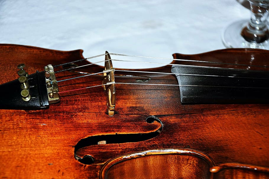 brown violin, old violin, string, classical music, arts culture and entertainment HD wallpaper