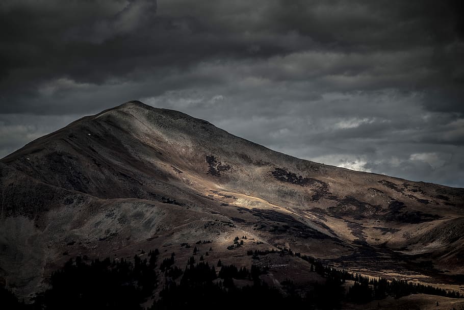 brown mountain under gray clouds, nature, volcano, scenics, landscape HD wallpaper