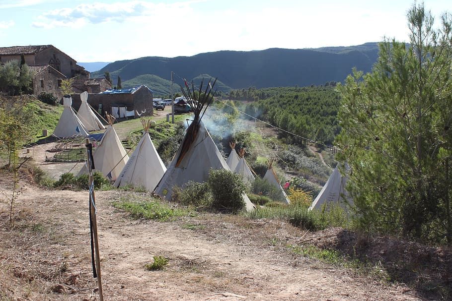 tipi, camp, village, built structure, architecture, plant, sky HD wallpaper