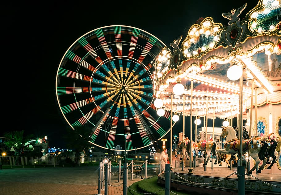 ferris wheel and carousel at night, blurred motion, carnival, HD wallpaper