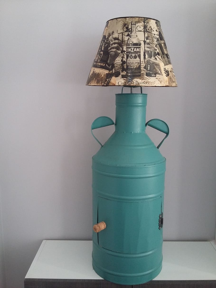upcycling, idea, lamp, decoupage, antique oil container, indoors