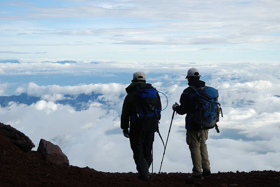 men standing on mountain, top mountain, sky, cloud, rock, blue sky HD wallpaper