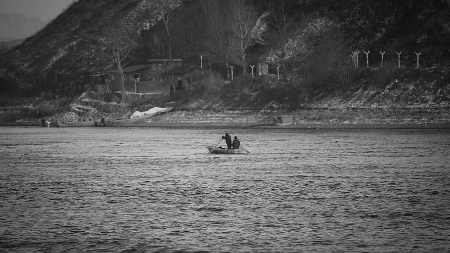 poverty, lonely, cool, poor, old, north korea, water, waterfront HD wallpaper