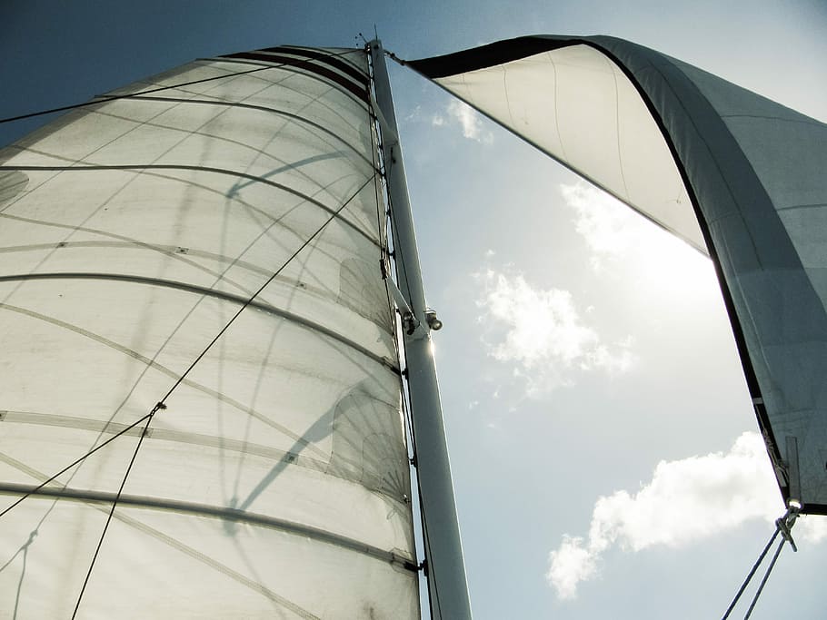 low angle photography of white sailboat during daytime, sails HD wallpaper