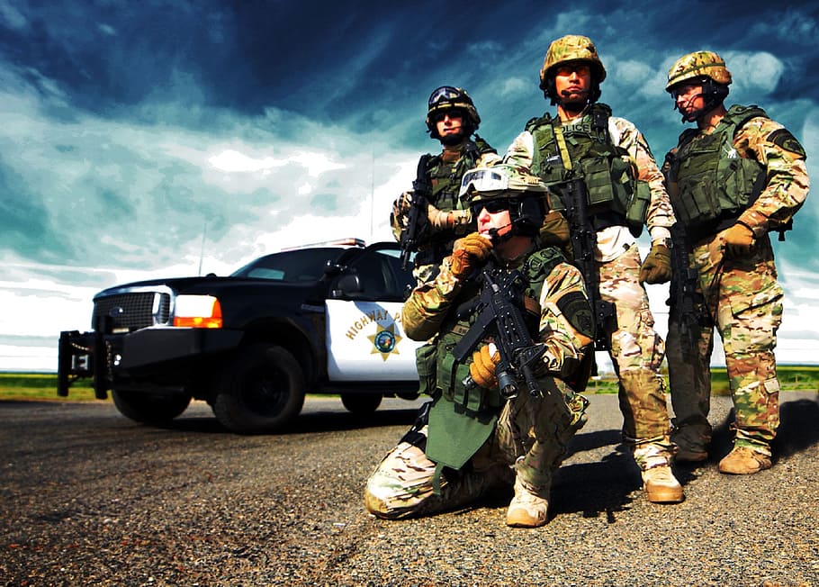 four male soldiers near vehicle, police, highway patrol, swat team, HD wallpaper