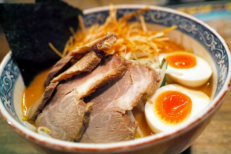 meat with egg and noodles on bowl, japanese food, japan food, HD wallpaper