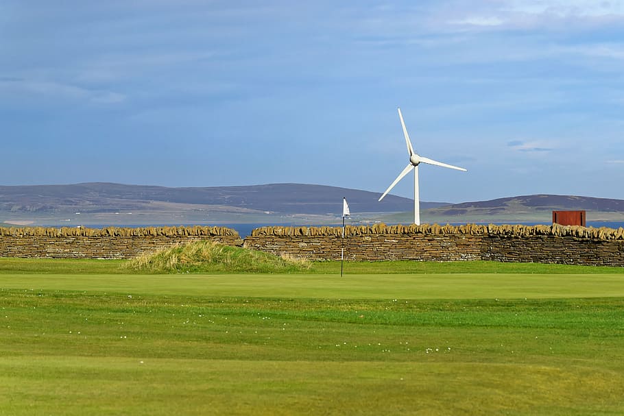 golf, golf course, green, flag, wind turbine, wall, scenic HD wallpaper