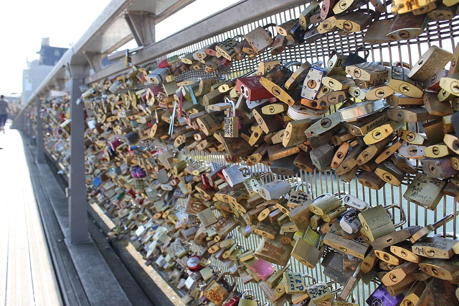 paris, love, locks, bridge, padlock, large group of objects HD wallpaper
