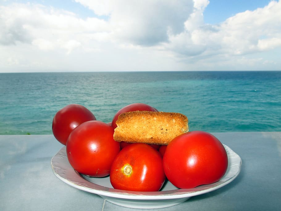 tomatoes, white bread, sea, cloud - sky, horizon over water HD wallpaper