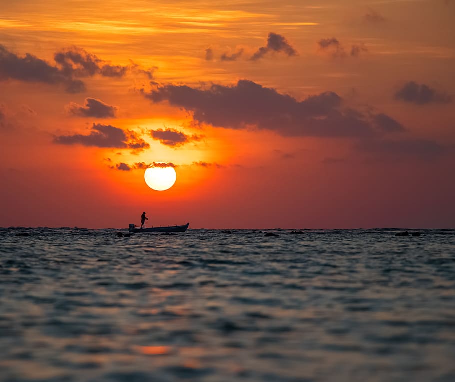 sunset, dawn, water, sea, sky, orange color, beauty in nature HD wallpaper