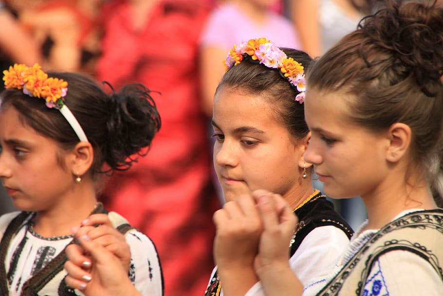 children, dancing, ensemble, folk, gorj, izvorasul, negomir HD wallpaper