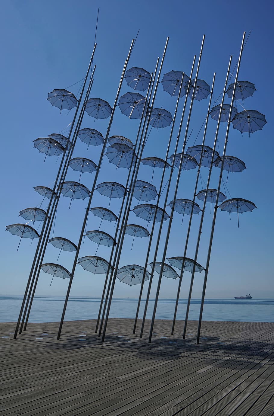 thessaloniki, umbrella, sculpture, view, art, greece, sky, sea, HD wallpaper