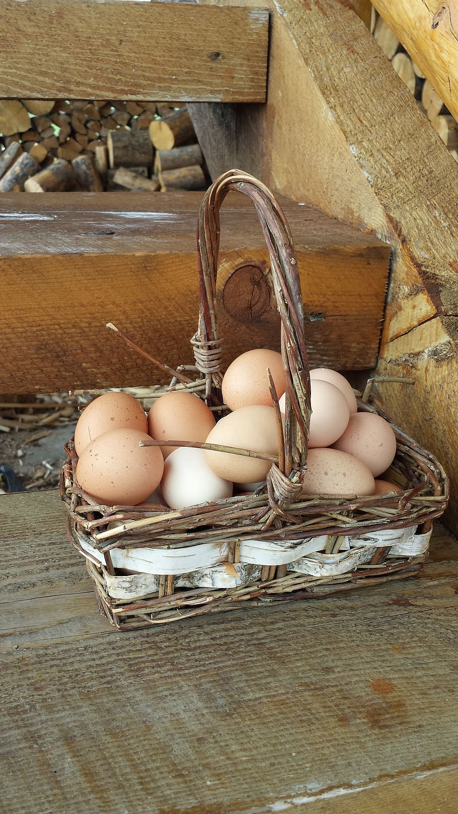eggs in one basket, farm, chickens, brown eggs, wicker basket, HD wallpaper