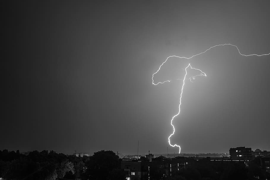lightning, city, flash, thunderstorm, night, cloud - sky, power in nature HD wallpaper