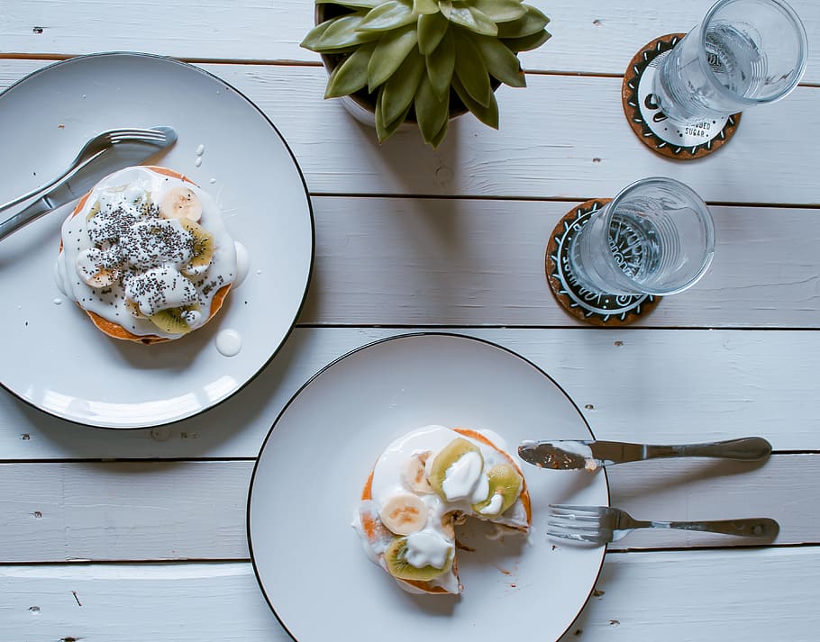 bread, delicious, dessert, drinking glass, food, fork, knife HD wallpaper