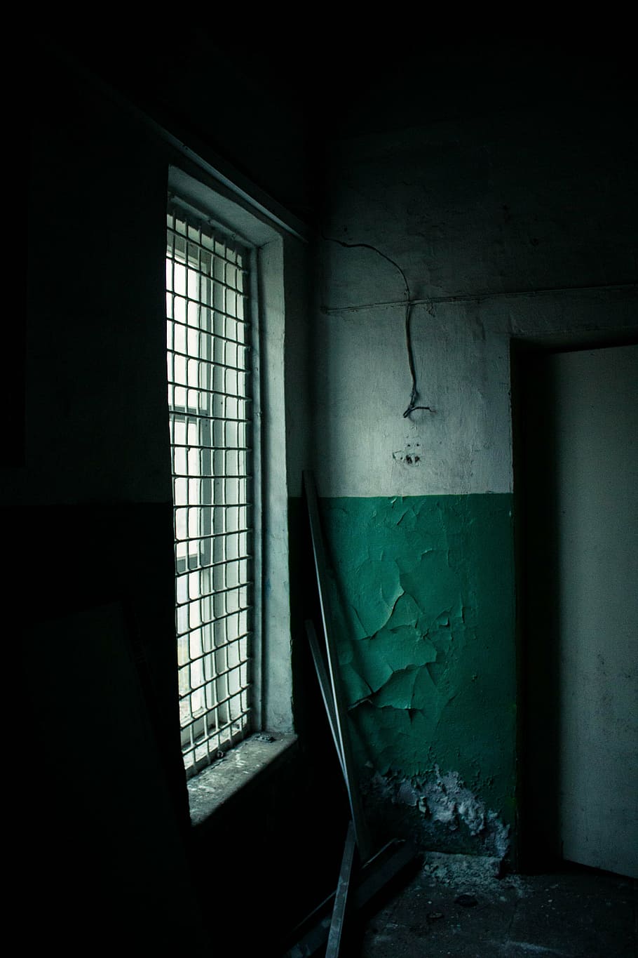 window, grille, corridor, building, glass, architecture, house HD wallpaper