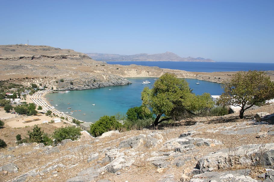green trees near body of water during daytime, Rhodes, Cove HD wallpaper
