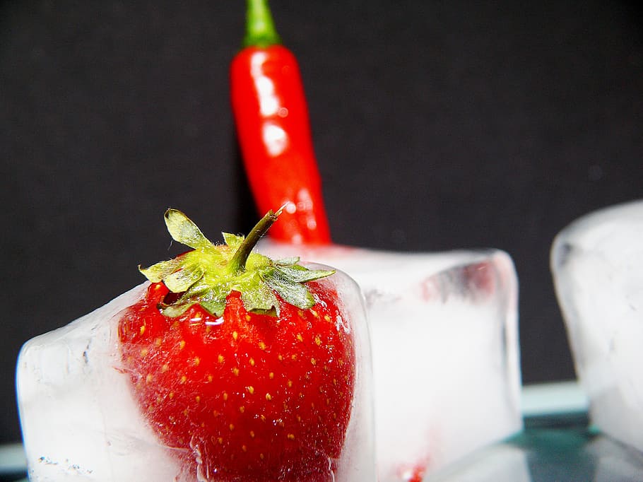 appetizing, berry, delicate, delicious, ice, strawberry, strawberry in the ice HD wallpaper