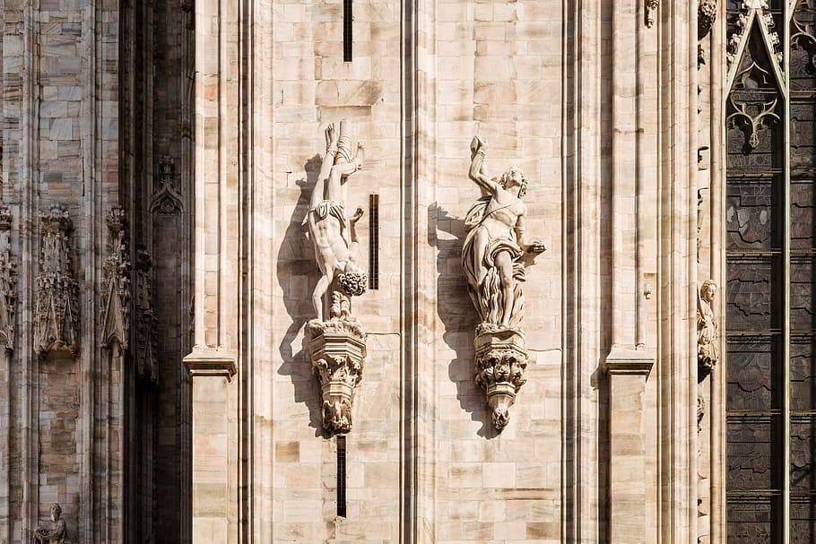 two white concrete sculptures wall decor, two angel ceramic wall decor HD wallpaper