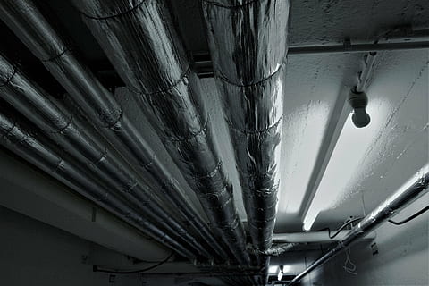 lamp, light, pipes, heating pipes, supply pipes, keller, basement ceiling HD wallpaper