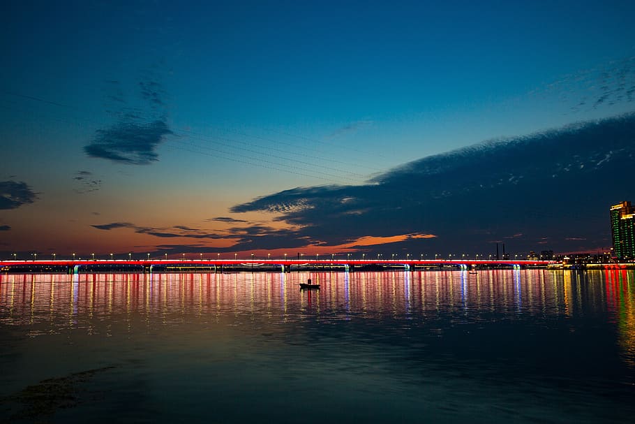 night, night view, building, sunset, water, reflection, sky HD wallpaper